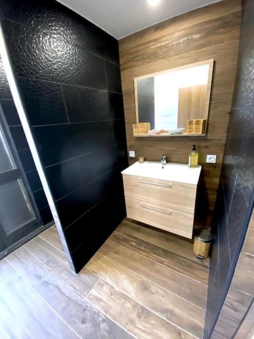 Appartement Cocooning Entierement Renove Les Angles  Ngoại thất bức ảnh